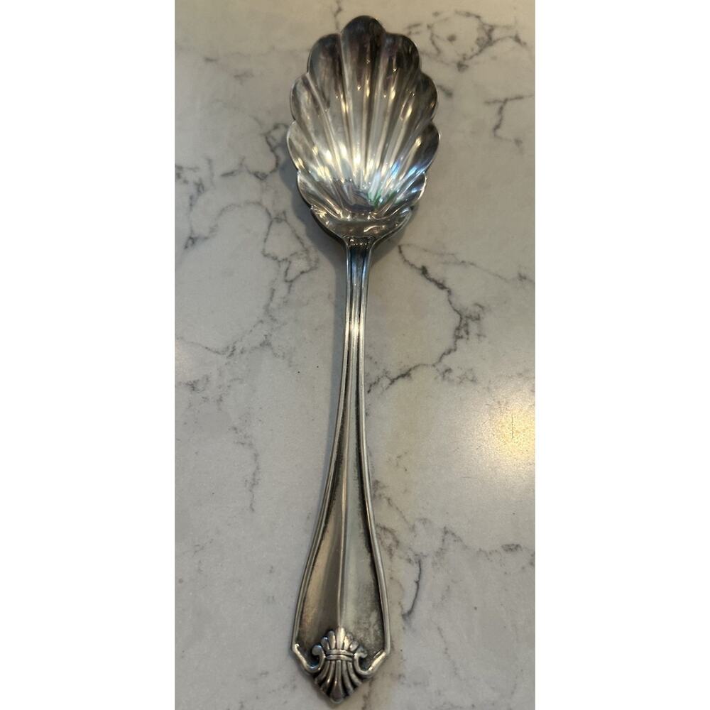 Vtg‎ Oneida Rogers 1811 King James Silver plate Shell Sugar Spoon